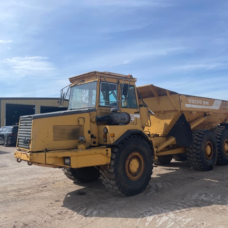 VOLVO A25