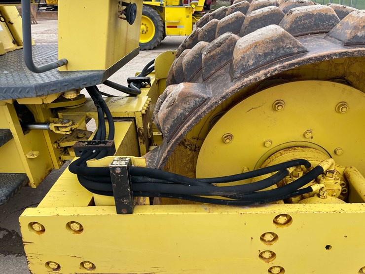 #4049-•-bomag-roller-image-22