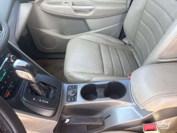 2016-ford-escape-se-image-15