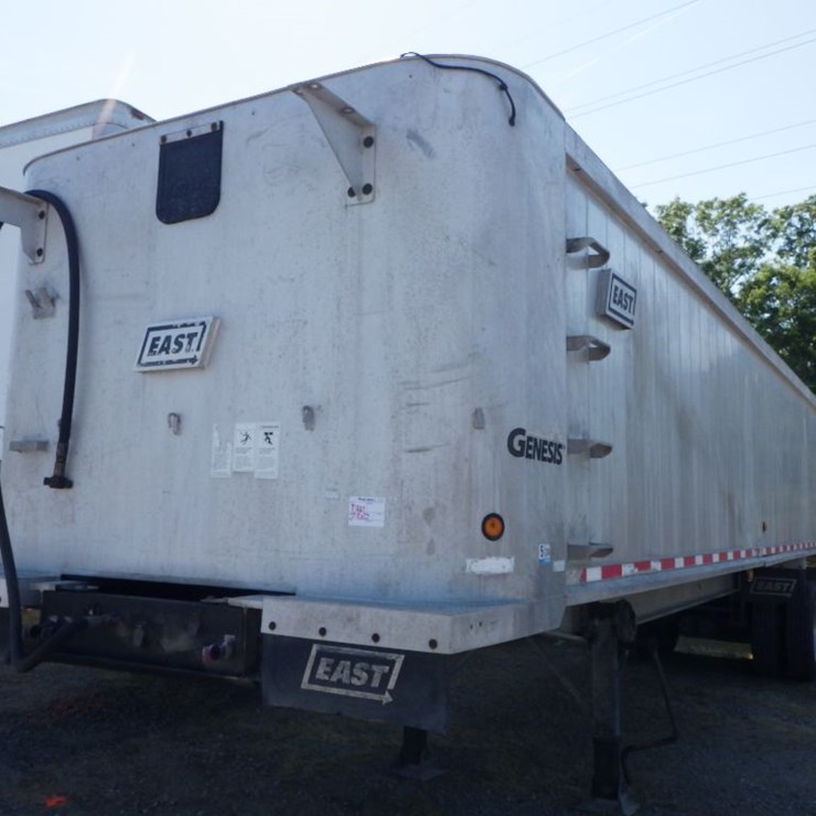 2007 AXLE END DUMP