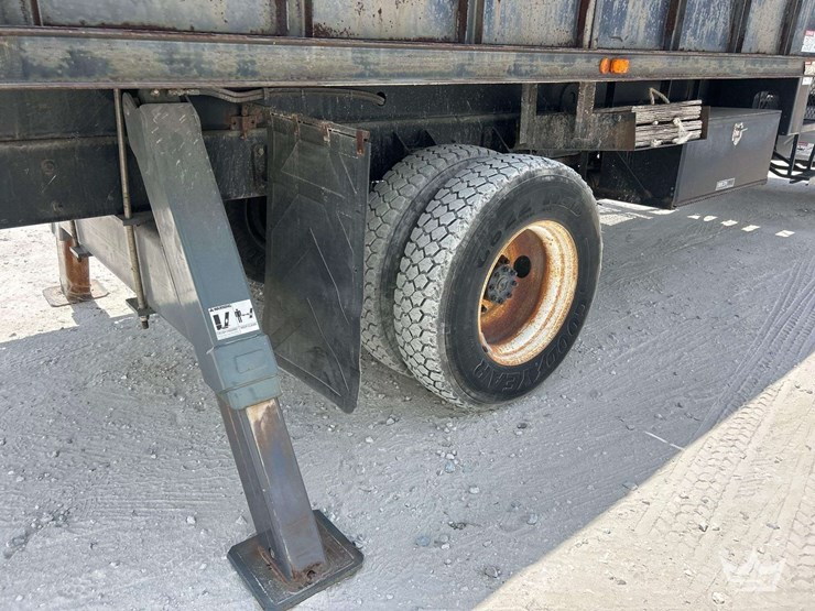 2014-international-durastar-4300-image-26