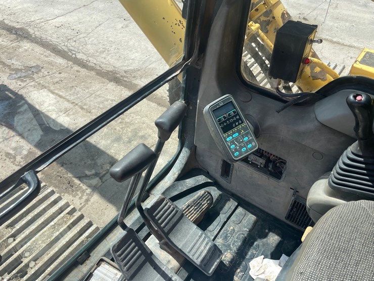 #4007-•-1998-komatsu-400lc-6-excavator-image-71