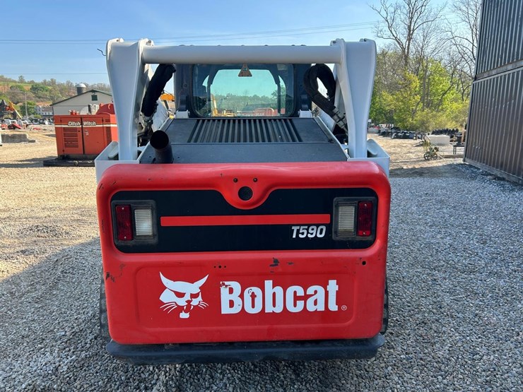 2017-bobcat-t590-image-3