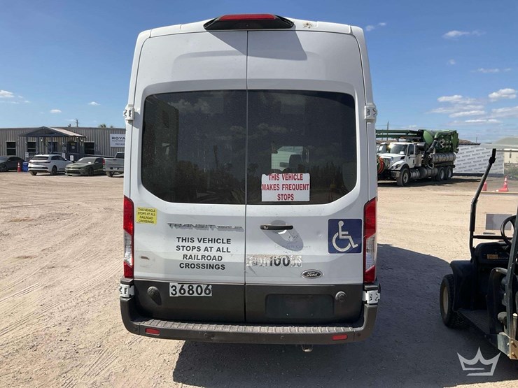2019-ford-transit-image-26