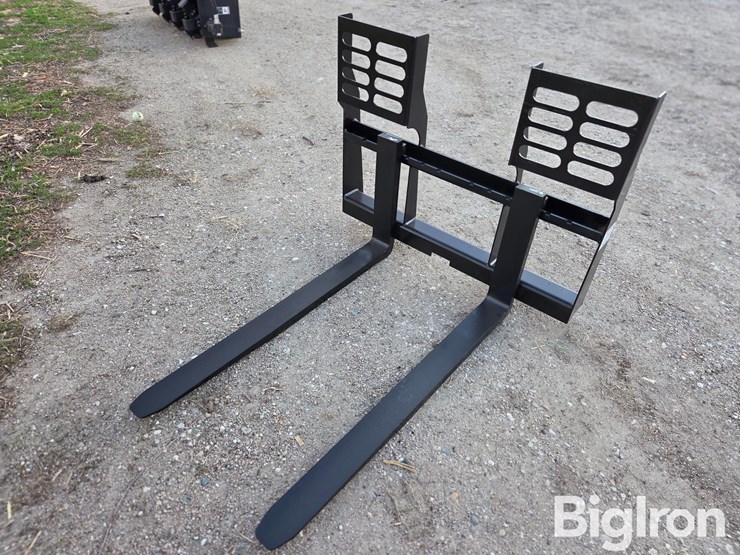 msi-heavy-duty-pallet-fork-attachment-image-1