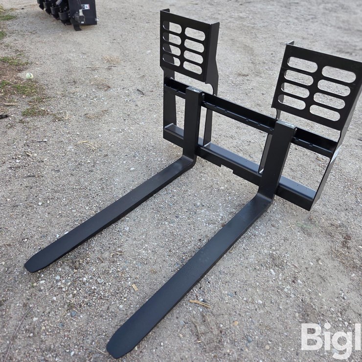 MSI Heavy Duty Pallet Fork Attachment