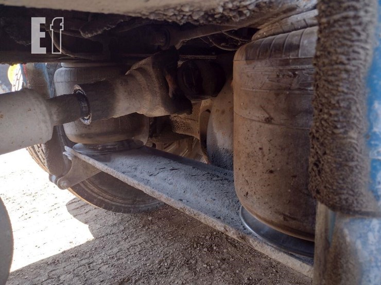 1999-kenworth-t800-image-33