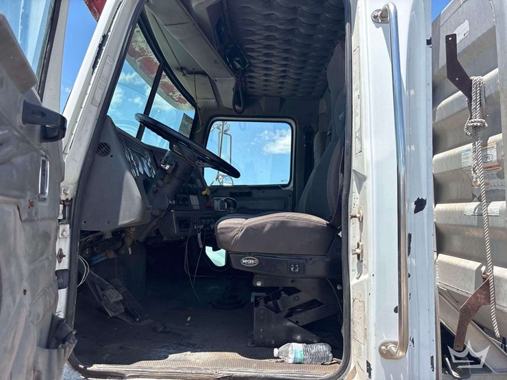 2007-western-star-4900sa-image-11