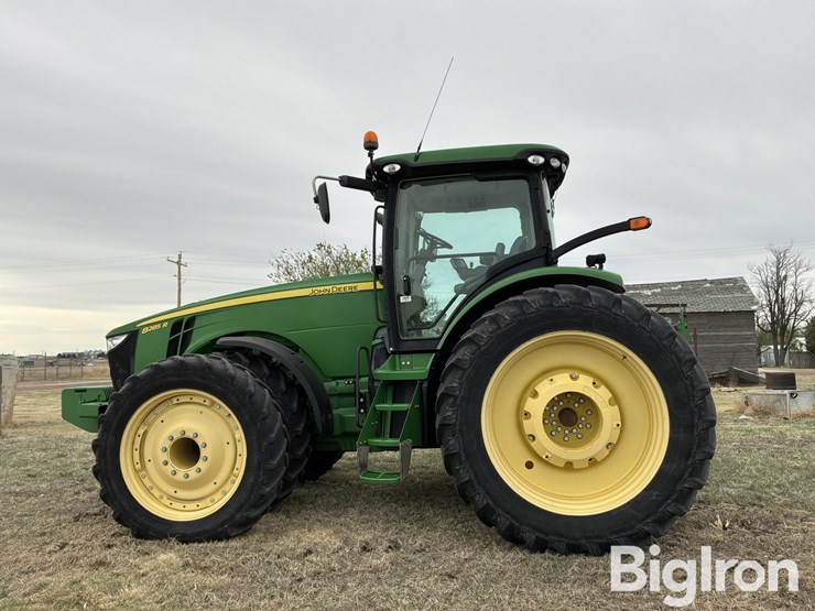 2013-john-deere-8285r-image-8