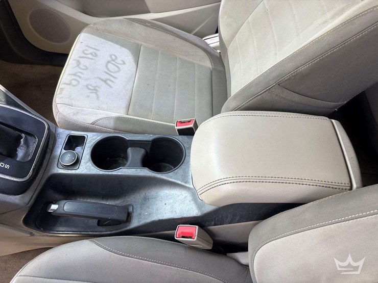 2014-ford-escape-image-21