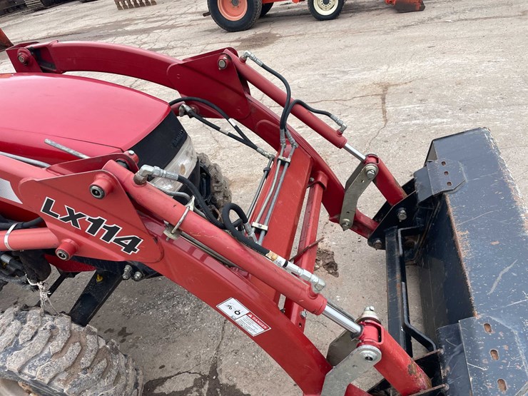 #4055-•-case-dx33-tractor-image-20