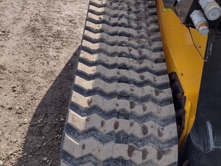 2024-jcb-3ts-8t-image-27