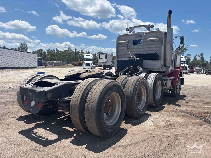 2007-western-star-4900sa-image-3