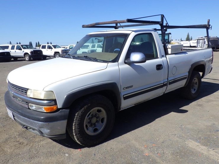 2000-chevrolet-2500-image-1