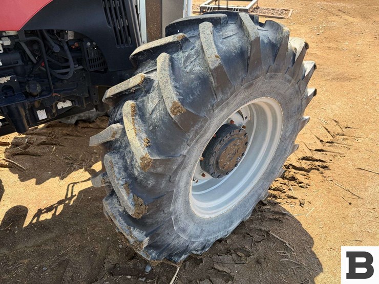case-ih-farmall-105u-image-55