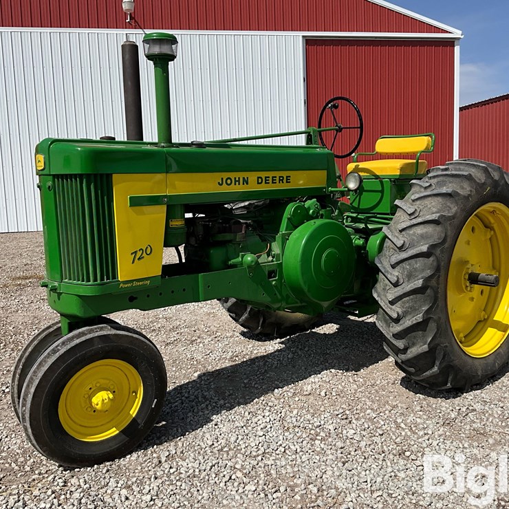 1956 JOHN DEERE 720