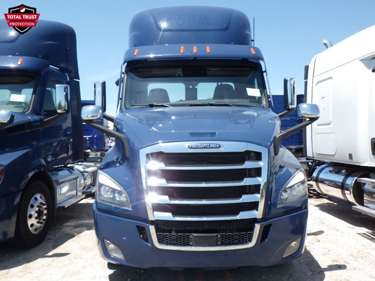 2022-freightliner-cascadia-116-image-2