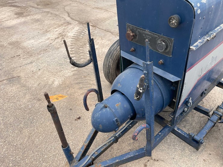 #4090-•-lincoln-shield-arc-welder-image-24