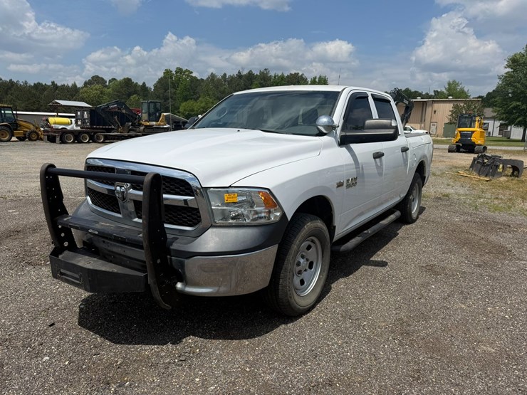 2014-dodge-1500-image-1