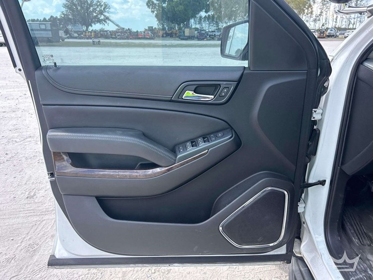 2018-chevrolet-tahoe-image-11