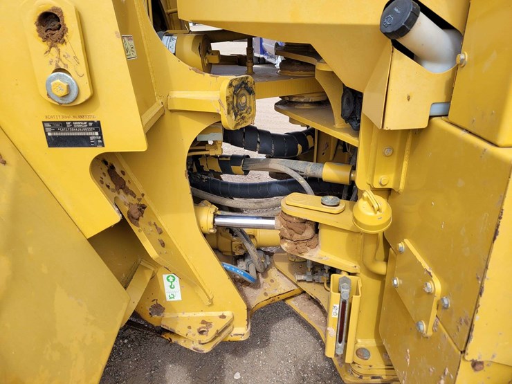 caterpillar-it38h-image-35