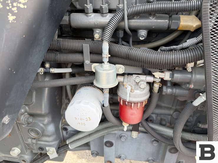 2013-kubota-m110gx-image-51