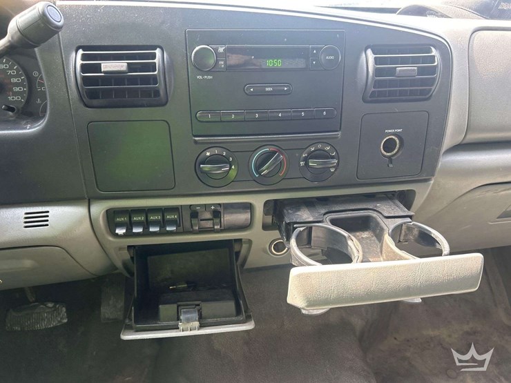 2006-ford-f450-image-26