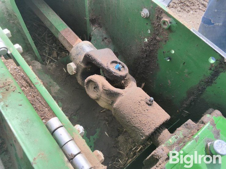 2021-john-deere-c500-image-17