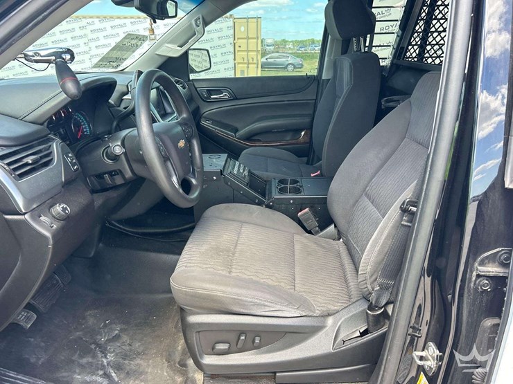 2019-chevrolet-tahoe-image-12