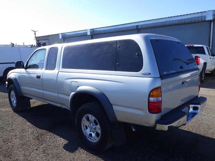 2002-toyota-tacoma-image-4