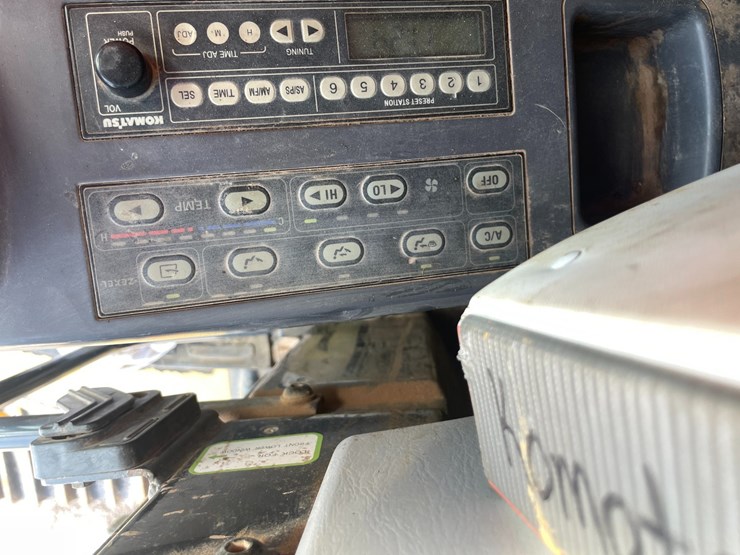 komatsu-pc308-image-87