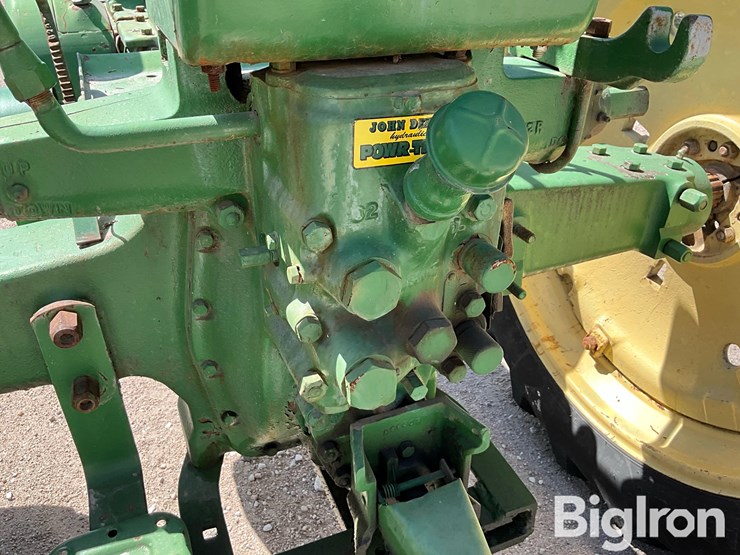 1951-john-deere-b-image-12