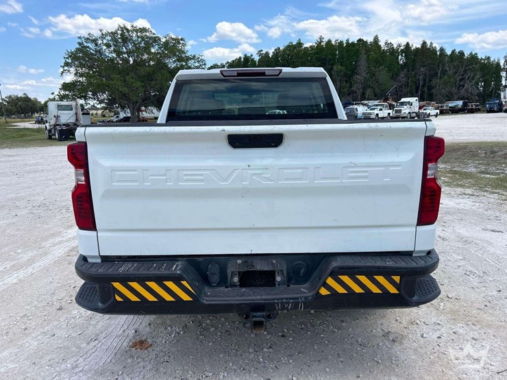 2021-chevrolet-silverado-1500-image-28