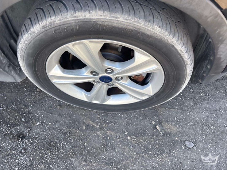 2015-ford-escape-image-25