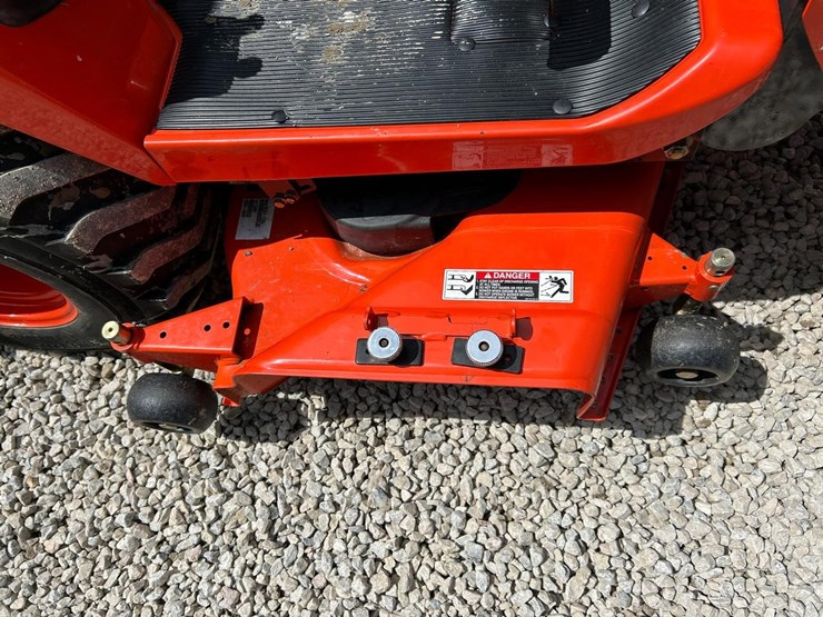 kubota-bx24-image-12