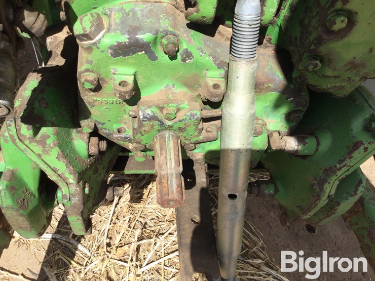 1959-john-deere-730-image-17