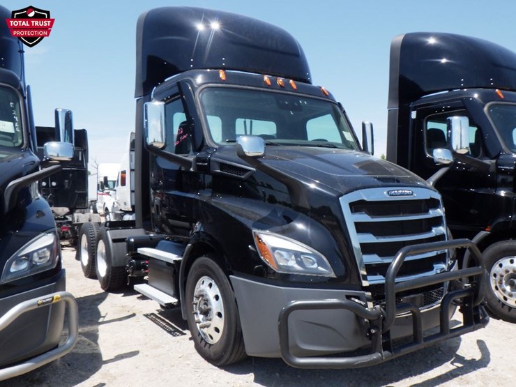 2022-freightliner-cascadia-116-image-3