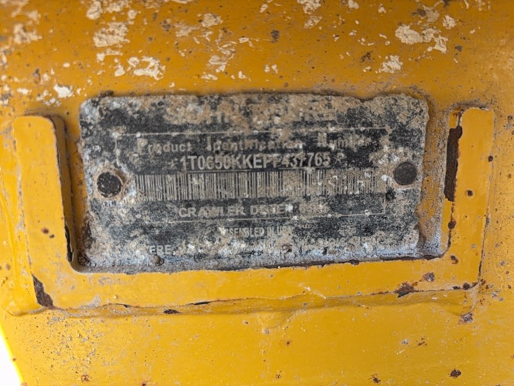 2023-deere-650k-lgp-image-14