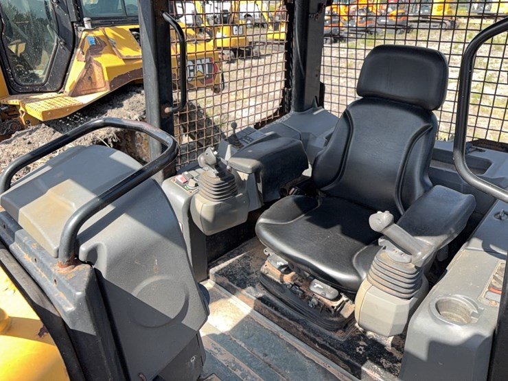 2018-caterpillar-d5k2-lgp-image-16