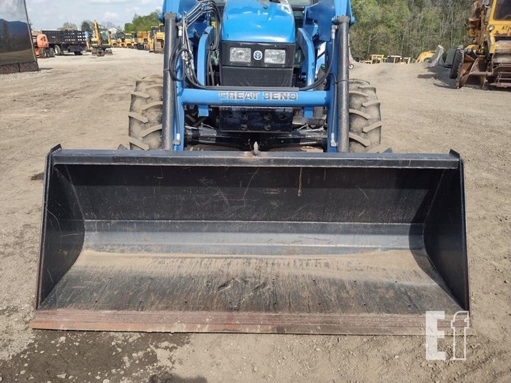 new-holland-ts110-image-21