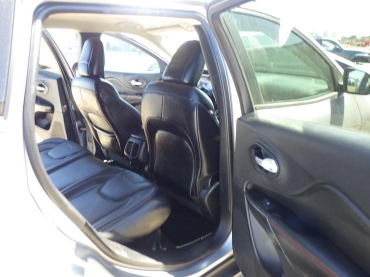 2014-jeep-cherokee-image-8