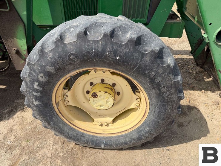 john-deere-7405-image-26