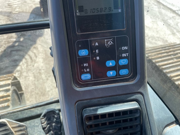 komatsu-pc308-image-88
