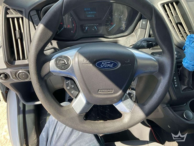 2019-ford-transit-image-12