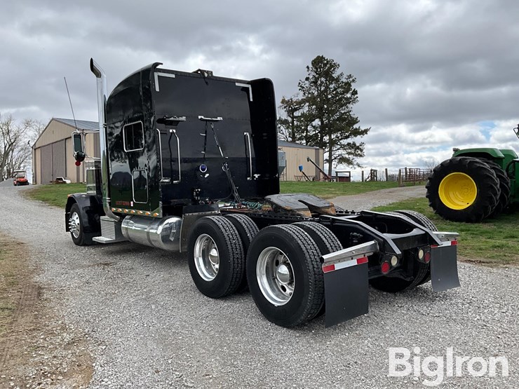 2006-peterbilt-379-image-7