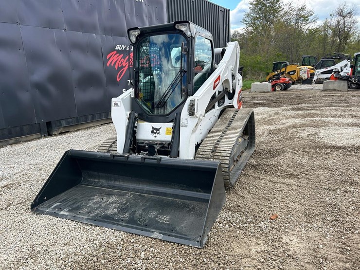 2023-bobcat-t770-image-8