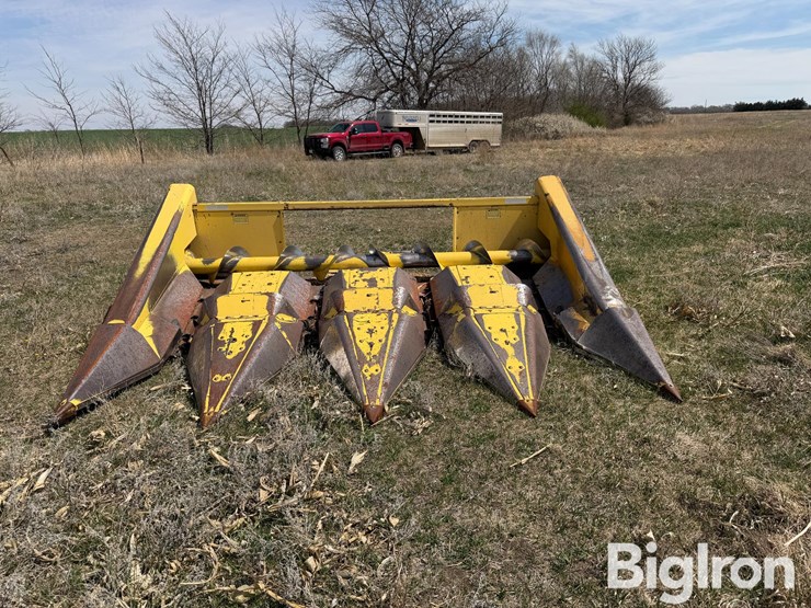 new-holland-974-image-2