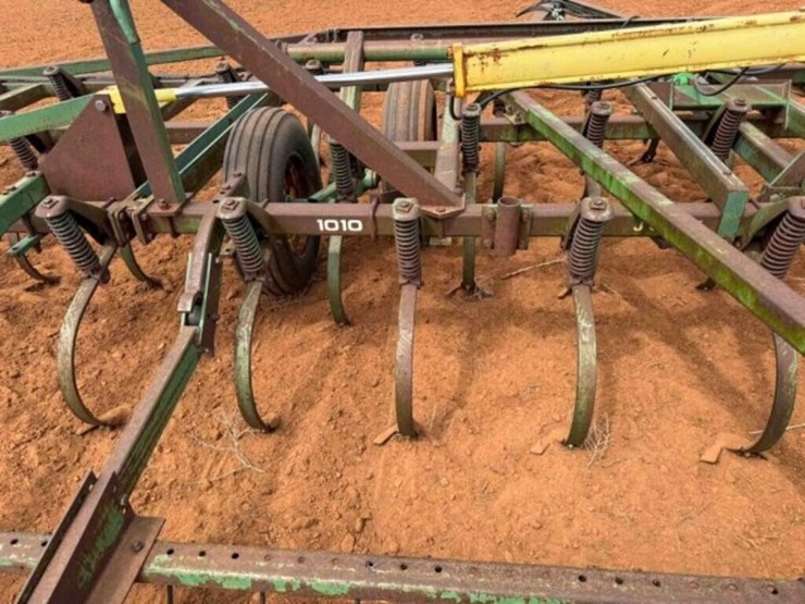 john-deere-4010-image-18