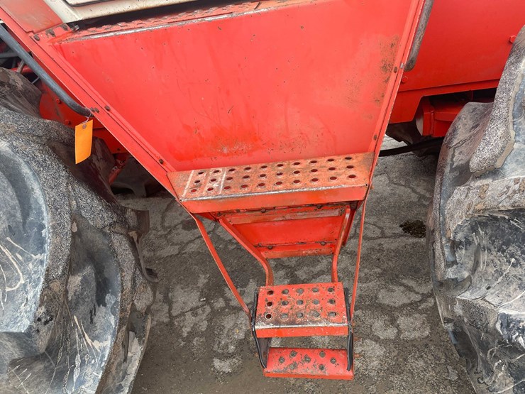 #4063-•-case-tractor-image-33
