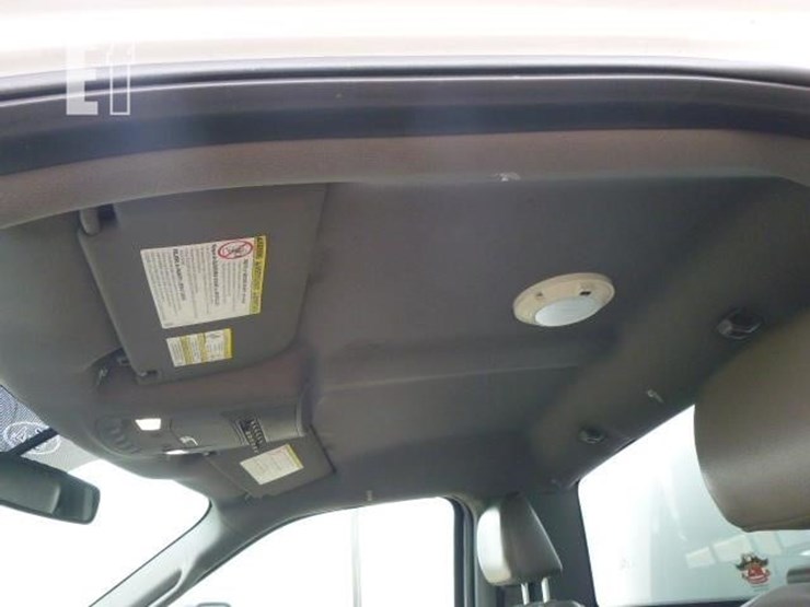 2017-ford-f550-image-13